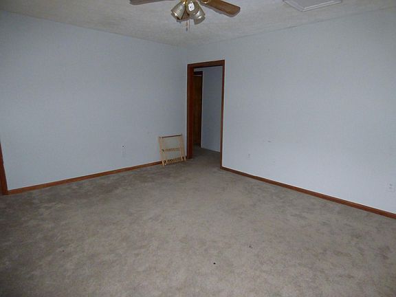 2nd image of 789 Timberlake Dr APT 3