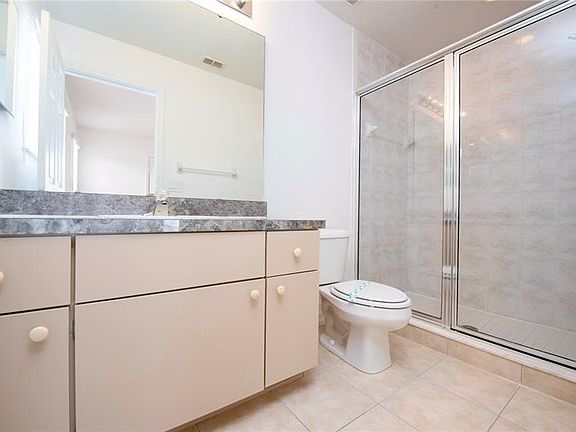 5th image of 4700 Hemingway House St