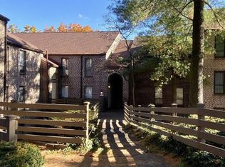 3 E Fairway Rd, Reading, PA 19607