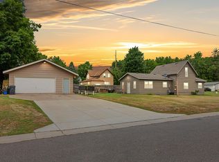305 2nd St NE, Pine City, MN 55063