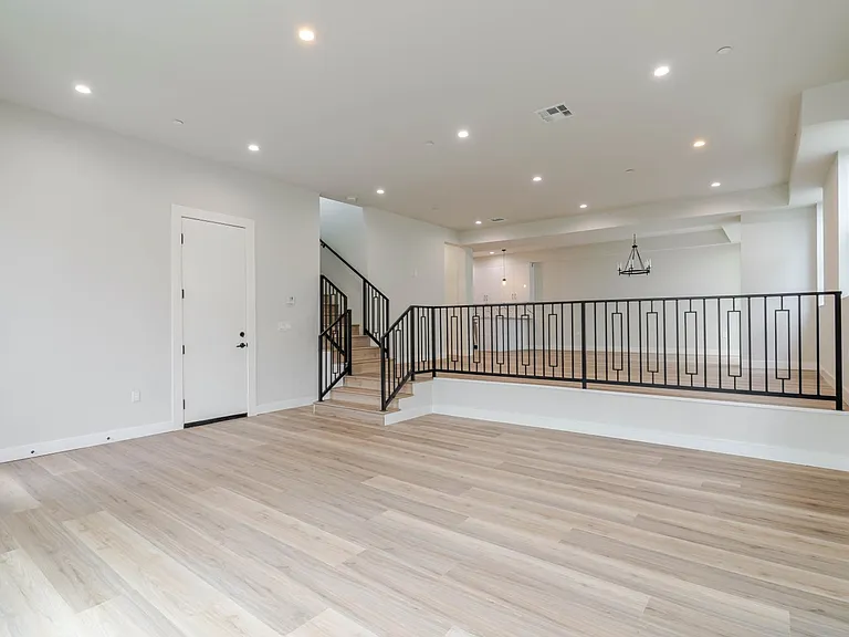 7416 Valaho Ln — Photo 13