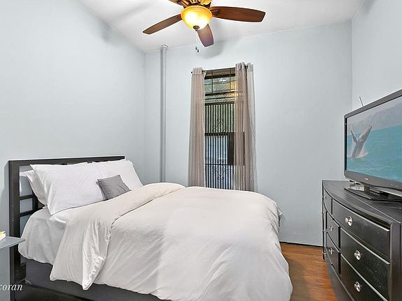 4th image of 346 W 48th St APT 1E