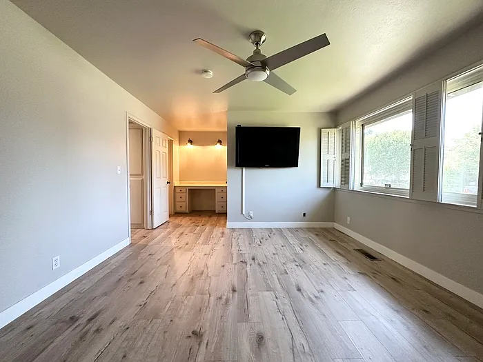 5011 Jennings Way — Photo 31
