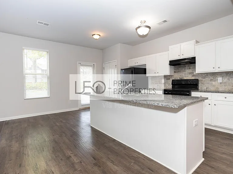 156 Daisy Cir — Photo 7