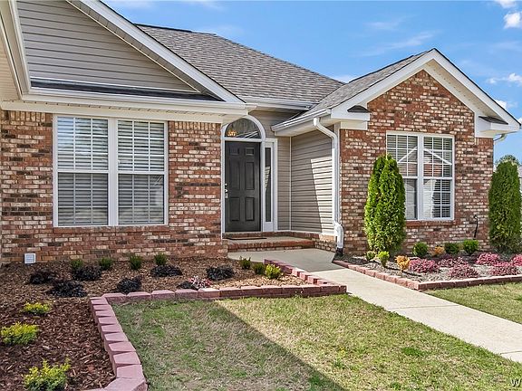 3rd image of 2503 Shady Bank Ln