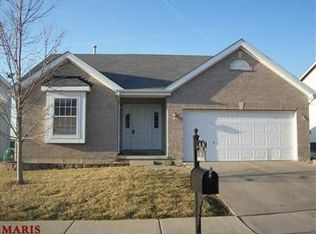 319 Briarchase Cir, Lake Saint Louis, MO 63367