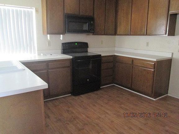 3rd image of 2332 Bonnie Brae Ave