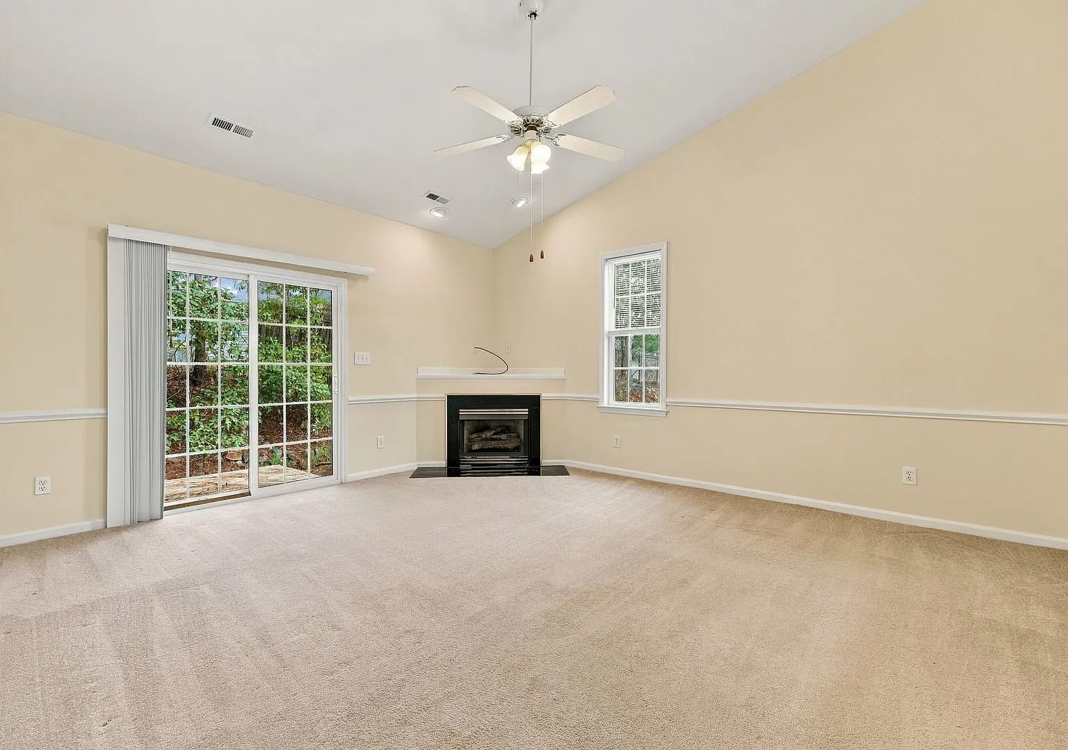 Comfortable One-Level Living in Growing Angier! Just Outside Wake County! — Photo 4