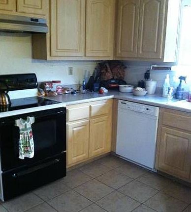 2nd image of 1664 Teralba Way