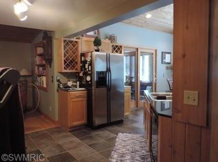 800 N Darling Ave, Fremont, MI 49412