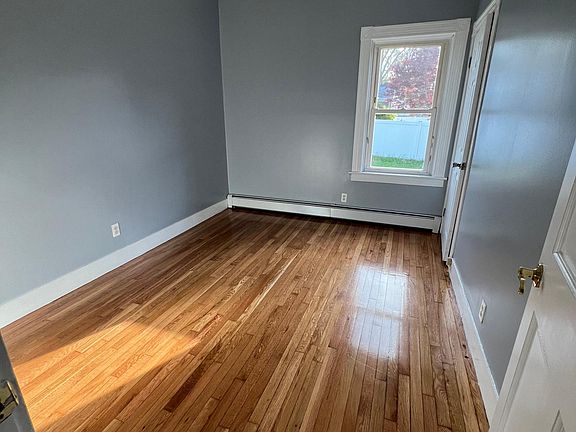 5th image of 38 Metcalf Ave APT 1