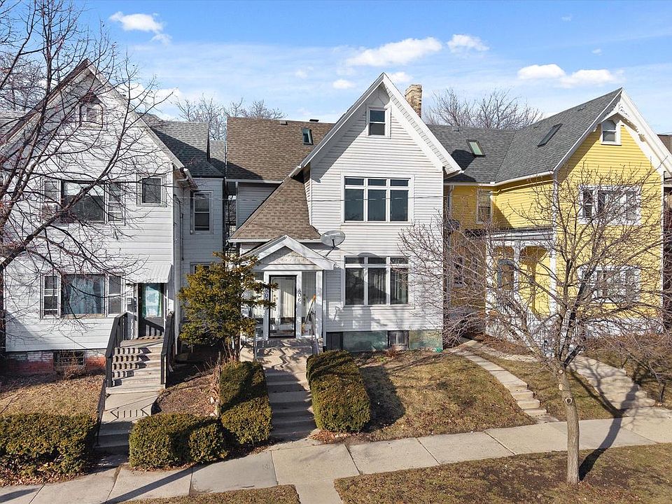 1st image of 804 E Kewaunee STREET #806