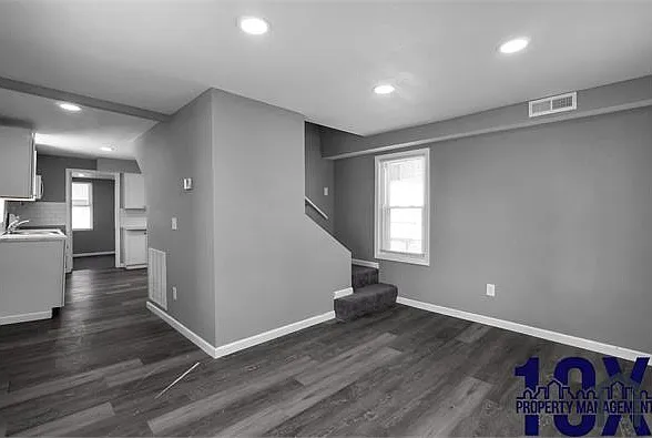 2767 Hiawatha St — Photo 7