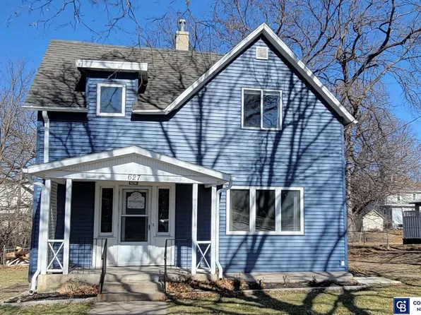 627 E 6th St, York, NE 68467