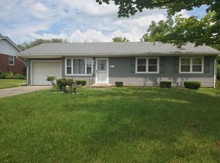 387 Cambridge Dr, Hamilton, OH