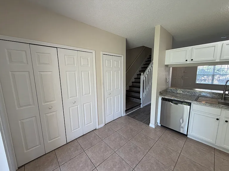 1308 Costa Mesa Dr — Photo 10