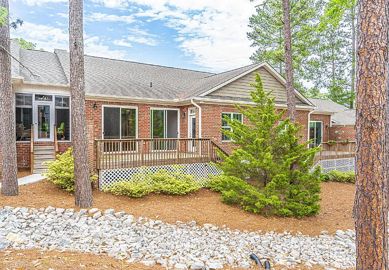 535 Lighthorse Cir — Photo 30