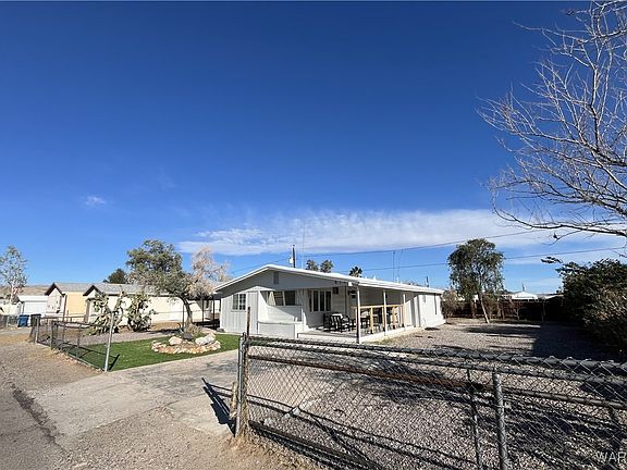 3rd image of 615 Silver Lane