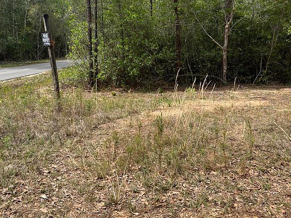 3rd image of 21 Range Line Rd