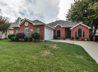 503 Briaroaks Dr, Lake Dallas, TX 75065