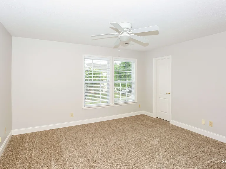 5525 Hammermill Dr — Photo 13