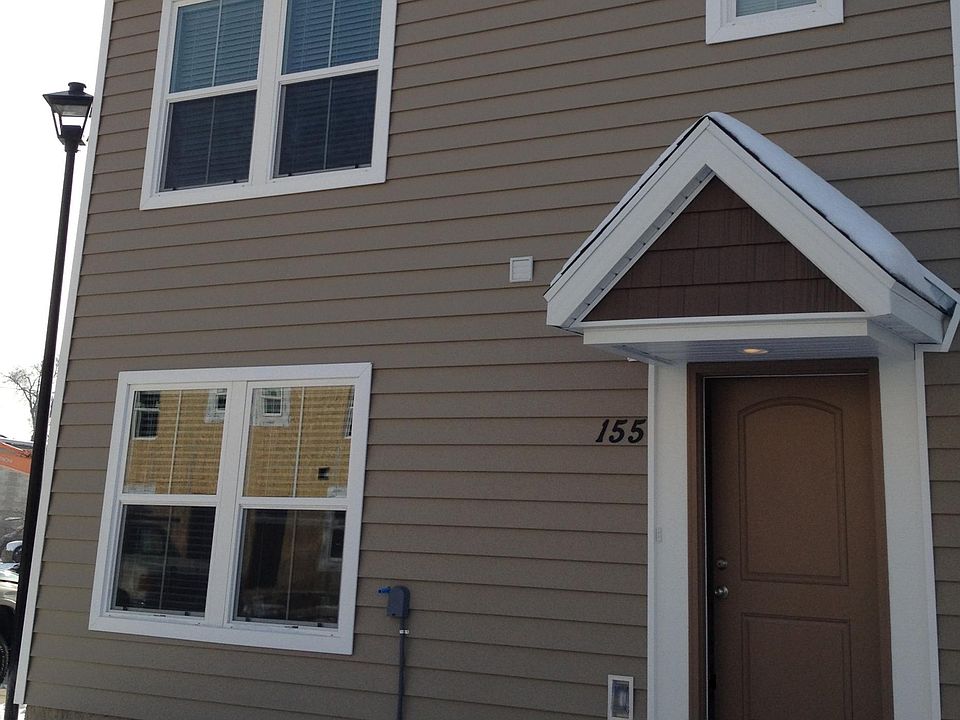 1st image of 155 W Carrick Dr