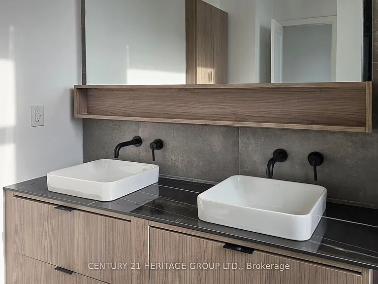 8888 Yonge St #1205 — Photo 22