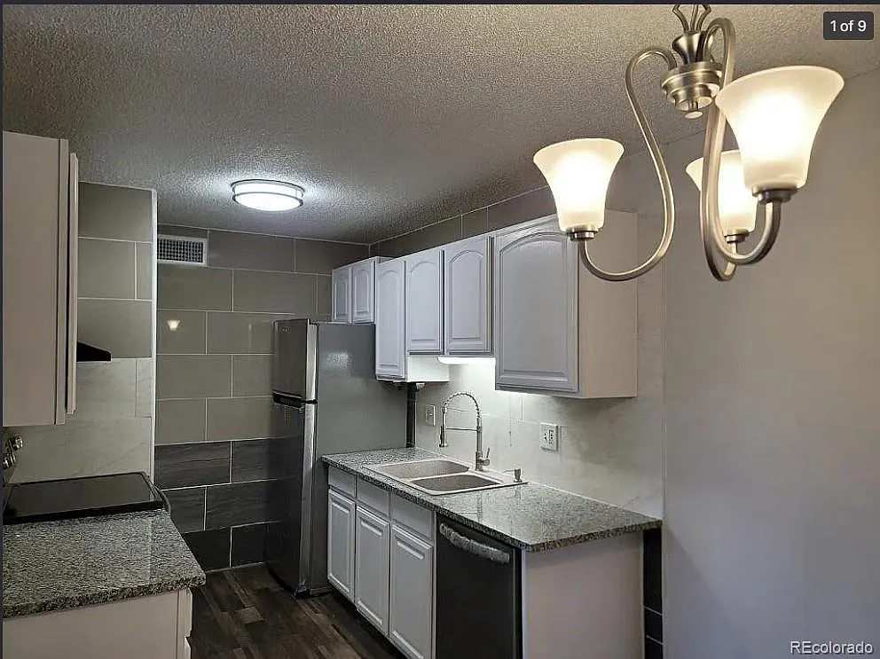 10211 Ura Ln — Photo 1