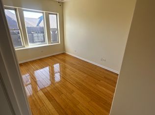 56 E 50th St #1, Chicago, IL 60615