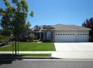 2207 Crocus Dr, Bakersfield, CA