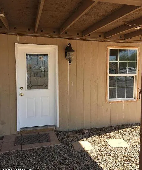 1711 S 28th Dr — Photo 8