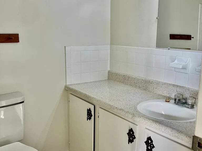 Meadow Pointe Apartments — Photo 5
