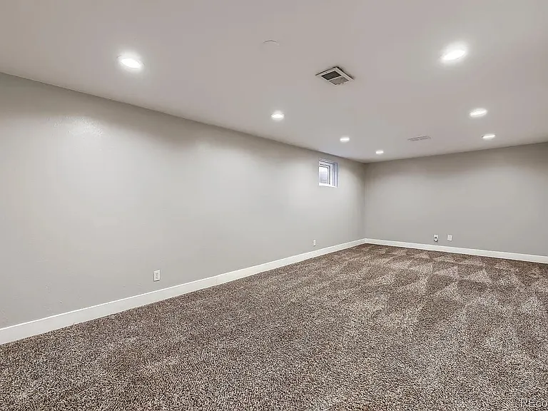 1640 Buchtel Blvd S — Photo 1
