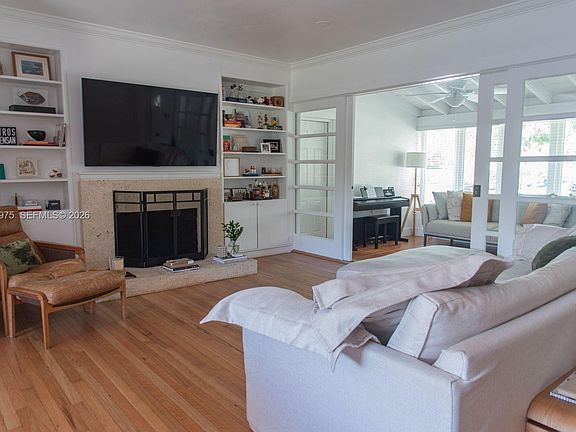 2nd image of 1244 S Alhambra Cir