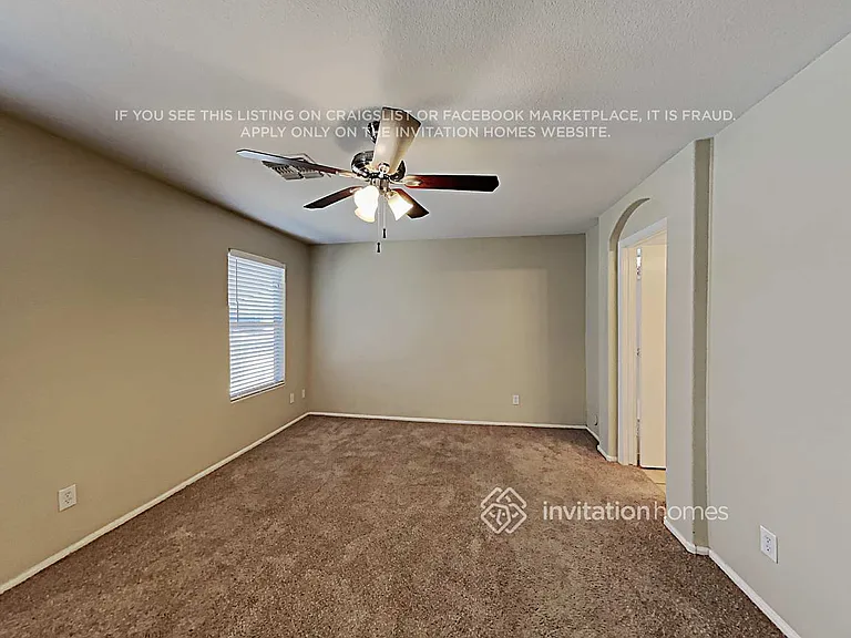16661 W Latham St — Photo 7