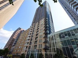 40 Nepean St #503, Ottawa, ON K2P0X5