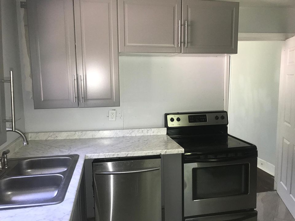 2nd image of 1506 Jerome Dr