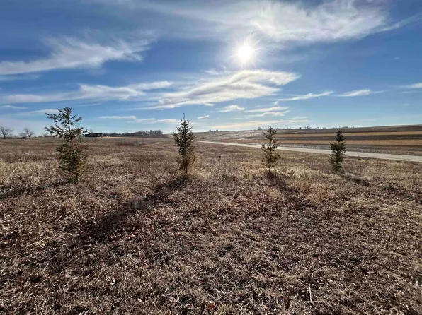 15902 Cth S #G, Mineral Pt, WI 53565