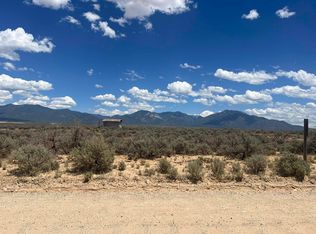 117 Tune Dr, Taos, NM 87571