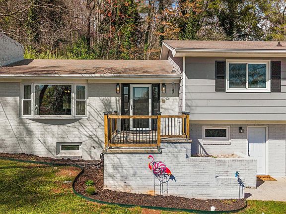 3rd image of 102 Canterbury Rd