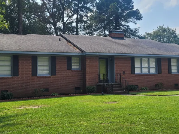 2302 Carey Road, Kinston, NC 28504