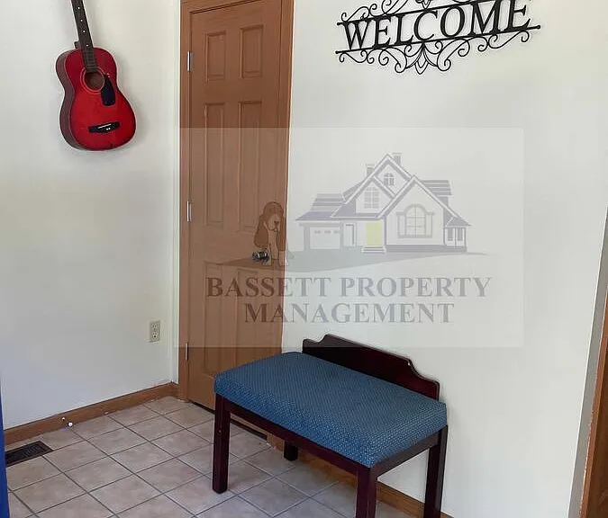 3320 Dixwell Ave #2 — Photo 4