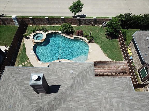 5th image of 11765 Merlotte Ln