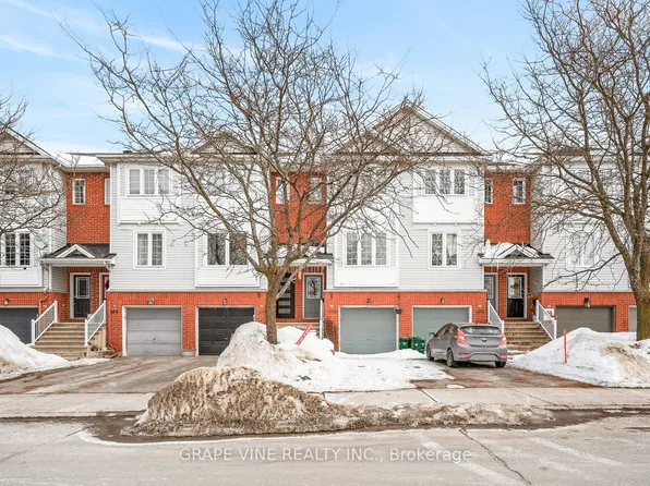 460 Seyton Dr, Ottawa, ON K2H 1G2