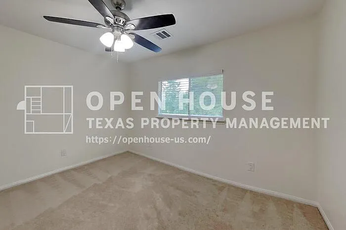 1611 Sterling Village Dr — Photo 15