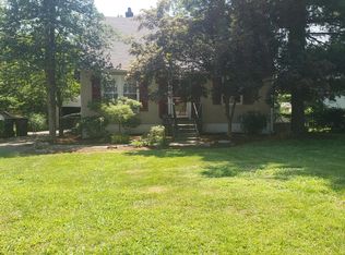 4002 Plymouth Rd, Saint Matthews, KY 40207