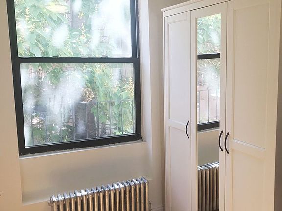 5th image of 315 4th Ave APT 3R