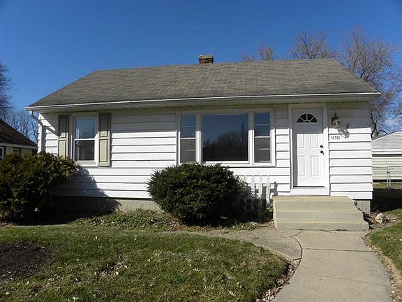 2nd image of 19795 Gilmer St