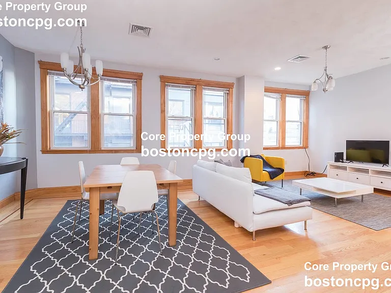 95 N Washington St #3 — Photo 3