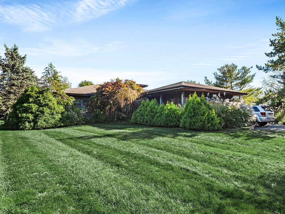 1st image of 39 Pheasant Ln